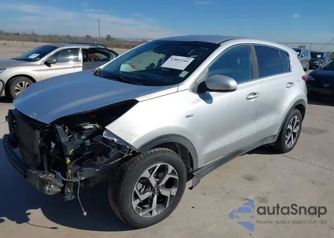 2020 Kia Sportage Lx z USA, uszkodzony, nr VIN KNDPMCAC9L7739702